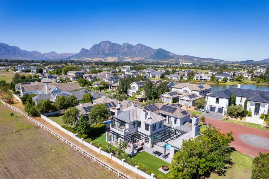 4 Bedroom Property for Sale in Val De Vie Estate Western Cape